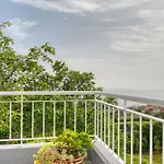 Apartment Cantinho Da Mikaela, A In Madeira *