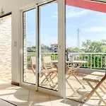 Apartment Cantinho Da Mikaela, A In Madeira