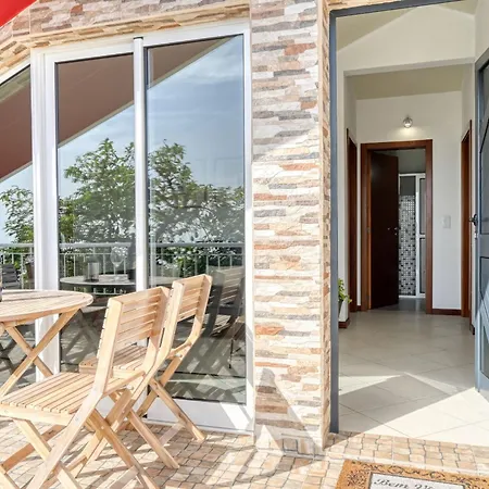 Apartment Cantinho Da Mikaela, A In Madeira Ponta do Sol (Madeira)