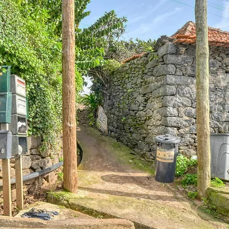 Cantinho Da Mikaela, A In Madeira شقة
