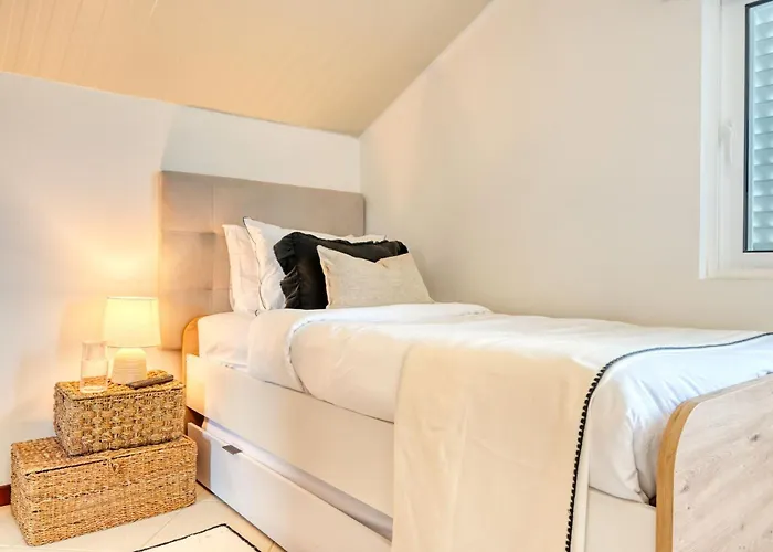 Cantinho Da Mikaela, A In Madeira * פונטה דו סול